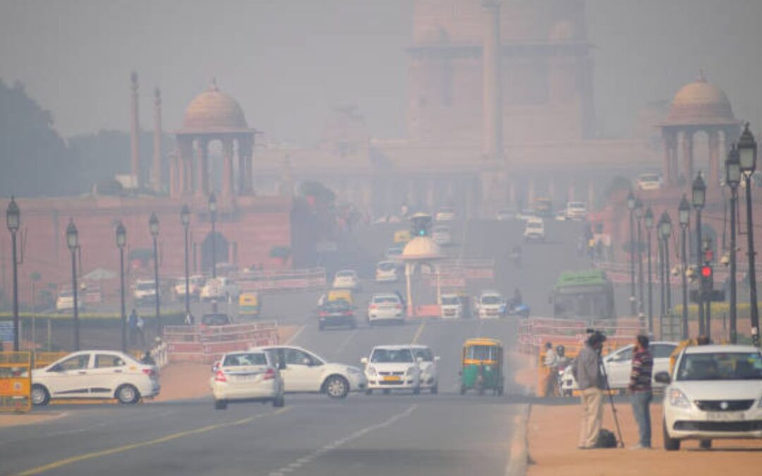 Delhi-NCR’s Pollution Crisis Triggers Health Insurance Rush as GRAP-IV is Reimposed