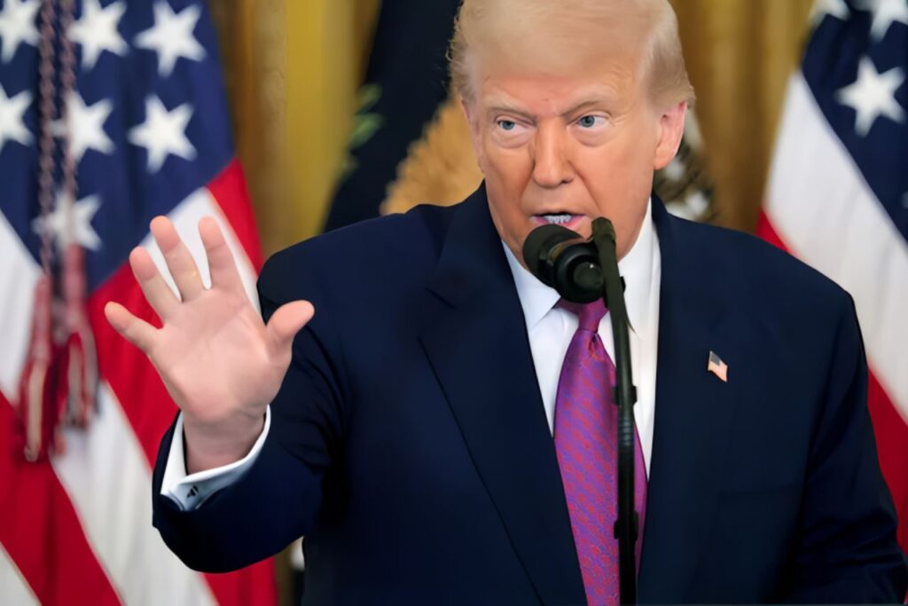 Bitcoin Soars Beyond $106,000 After Trump Declares Middle East Ceasefire
