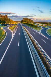 aerial-view-highway-against-sky_1048944-16384087