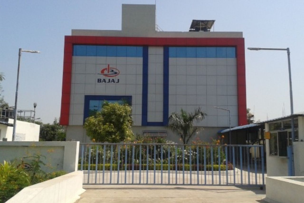 Why did Bajaj Healthcare fall 7% despite reporting 71% YoY increase in net profit?
