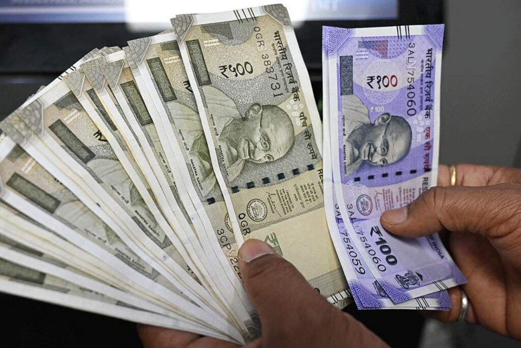 Rupee at ₹91: What Rupee Depreciation Means for India’s Equity Markets