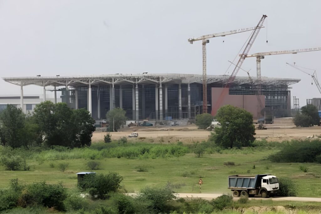 Noida Airport’s 10km Construction Ban: See How It Will Impact Real Estate in Nearby Areas