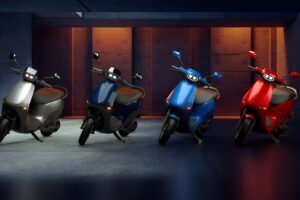 Top 5 Fastest Electric Two-Wheelers in India (2025) – Speed, Price & Range Compared