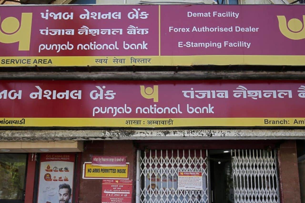 Punjab National Bank vs Bank of Baroda: Which PSU Bank Should You Choose?