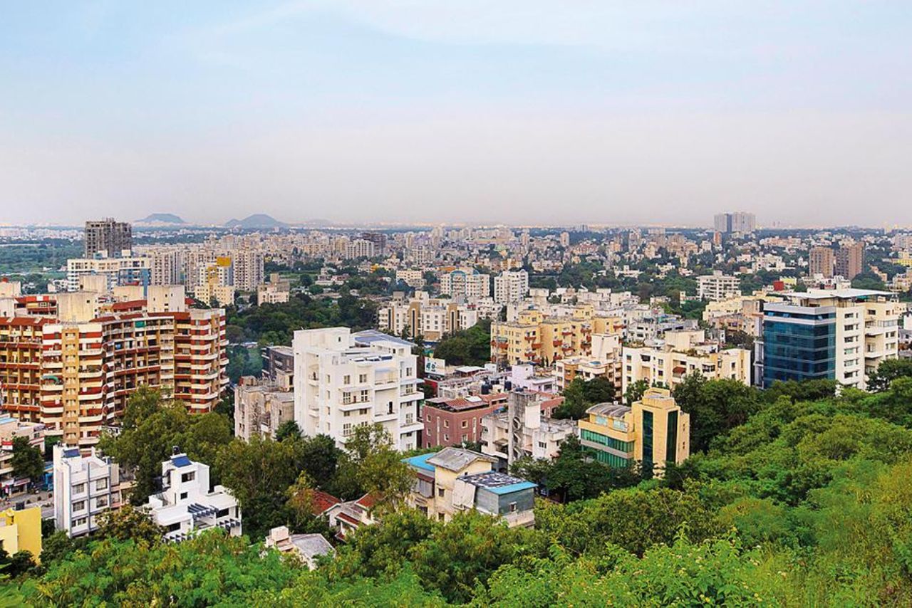 Is Bengaluru’s Rental Demand in Trouble? The Shocking Impact of IT Layoffs and Hiring Freeze
