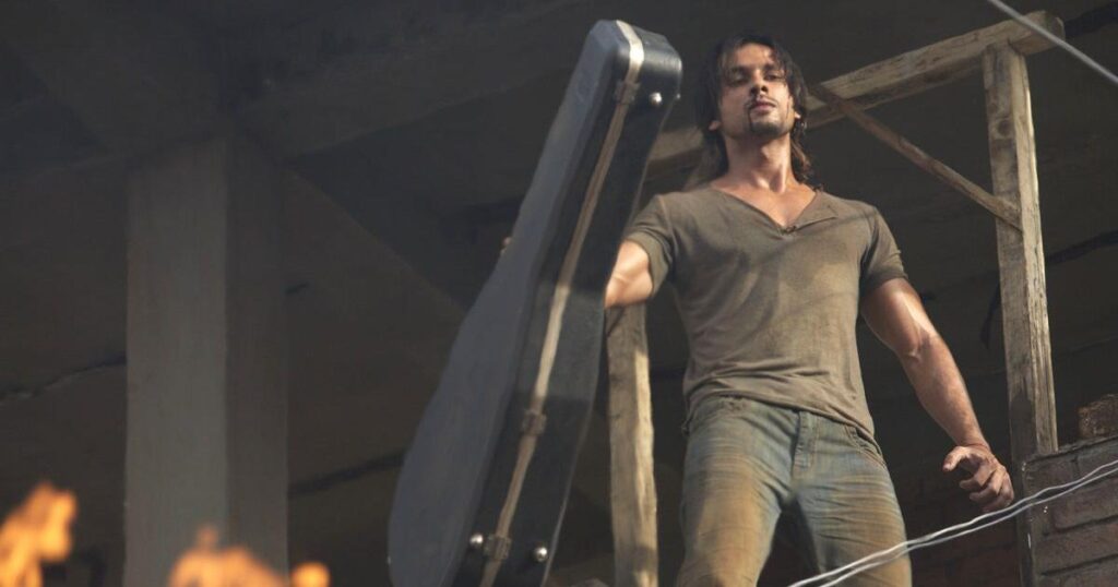 Movie - Kaminey (2009) - Image
