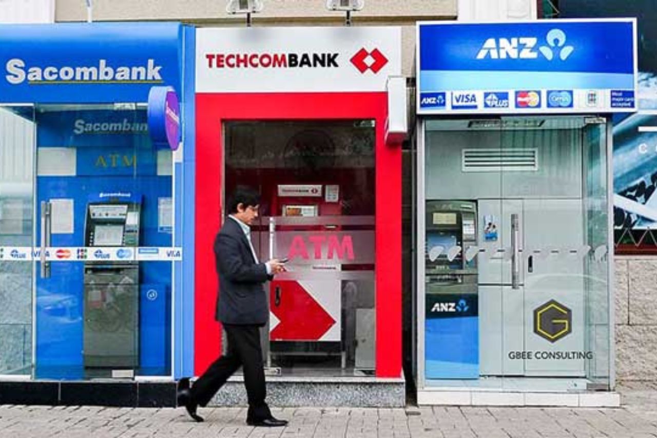 Vietnam Shuts Down 86 Million Accounts, Fueling Bitcoin Debate