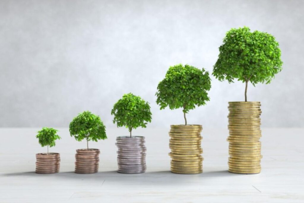 Top 10 Hybrid Funds Delivering Up to 243% Absolute Returns in 5 Years