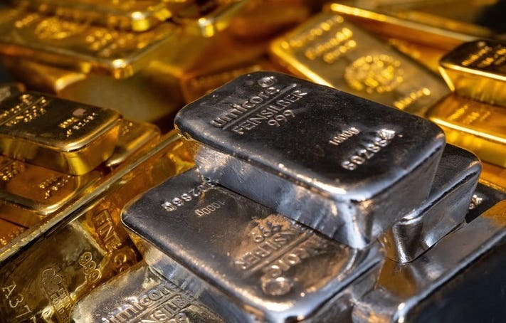 Gold Slips 0.4%, Silver Slips 0.9% on MCX as Traders Await Key US Inflation Data