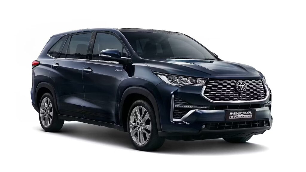 Car - Toyota Innova Hycross - Image