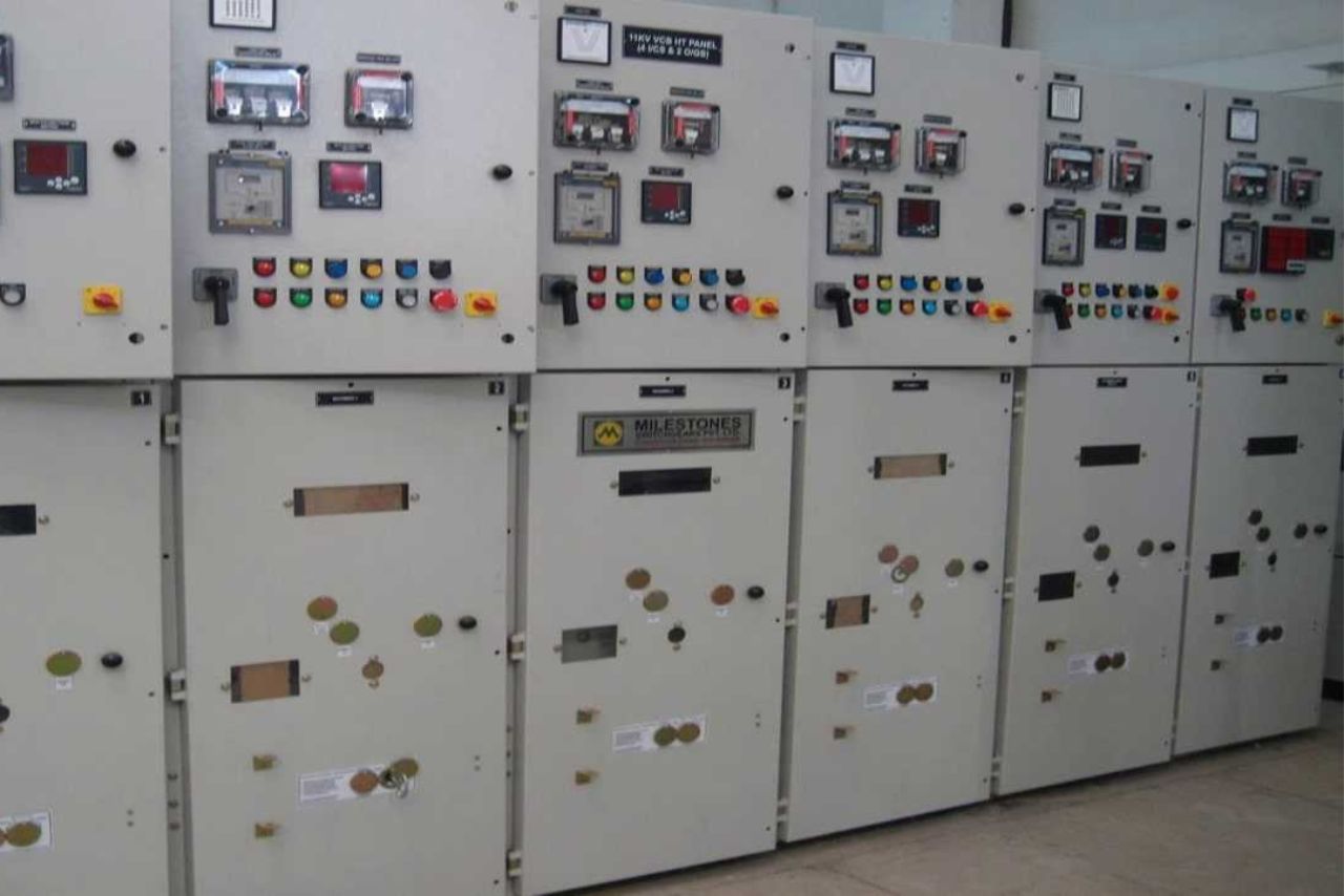 Penny stock jumps 3% after securing order worth ₹40 Cr from Gujarat Govt. for VCB panels