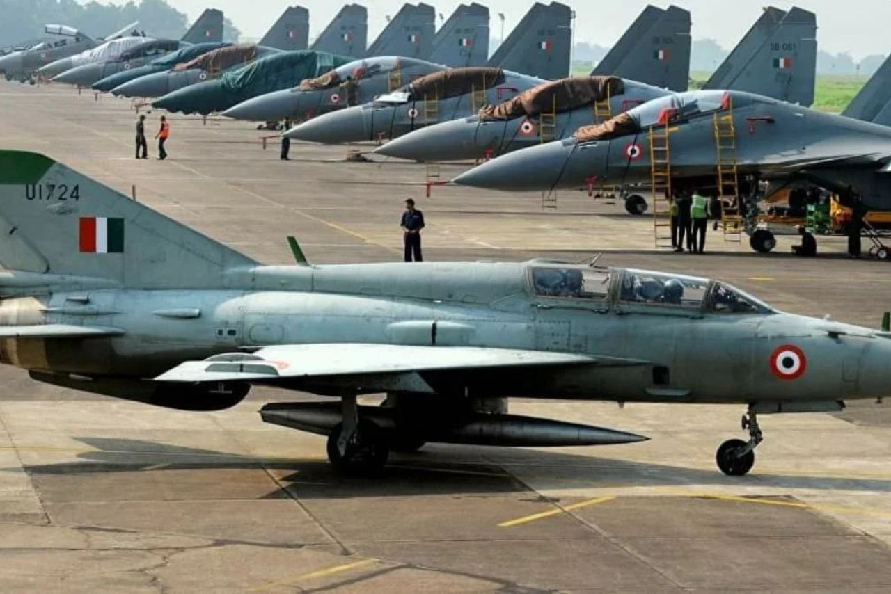 Stocks to Buy: Defence stocks that can deliver returns of up to 32%; Are you holding any?