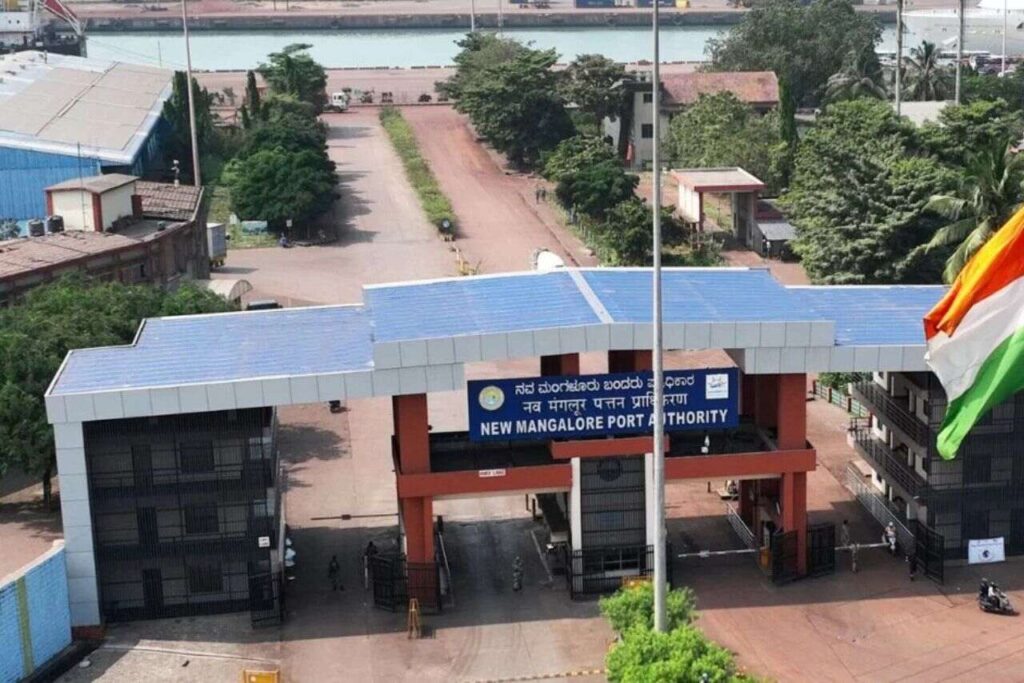 Ashish Kacholia stock in focus after bagging ₹10.66 Cr order from New Mangalore Port Authority