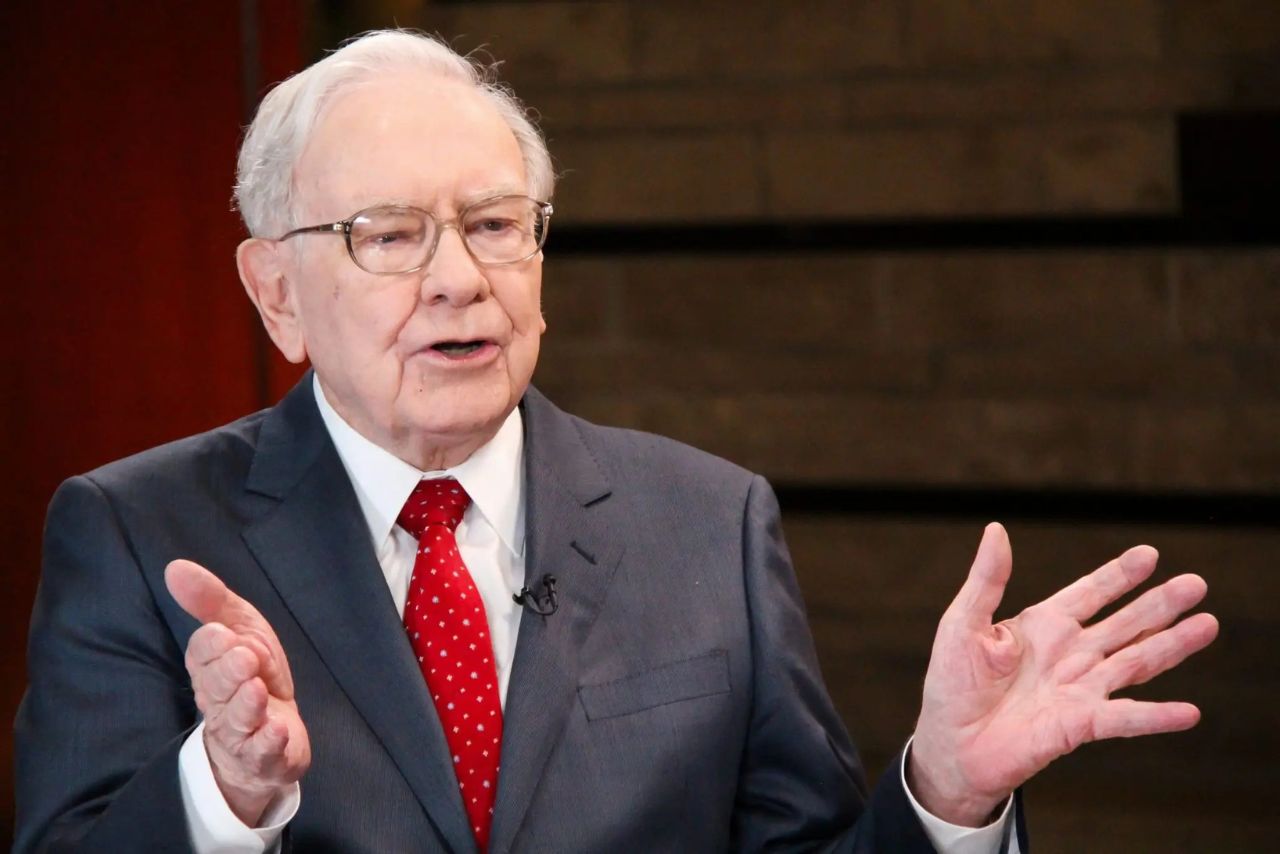 Berkshire Hathaway: Why Warren Buffett Calls It His Worst Investment?