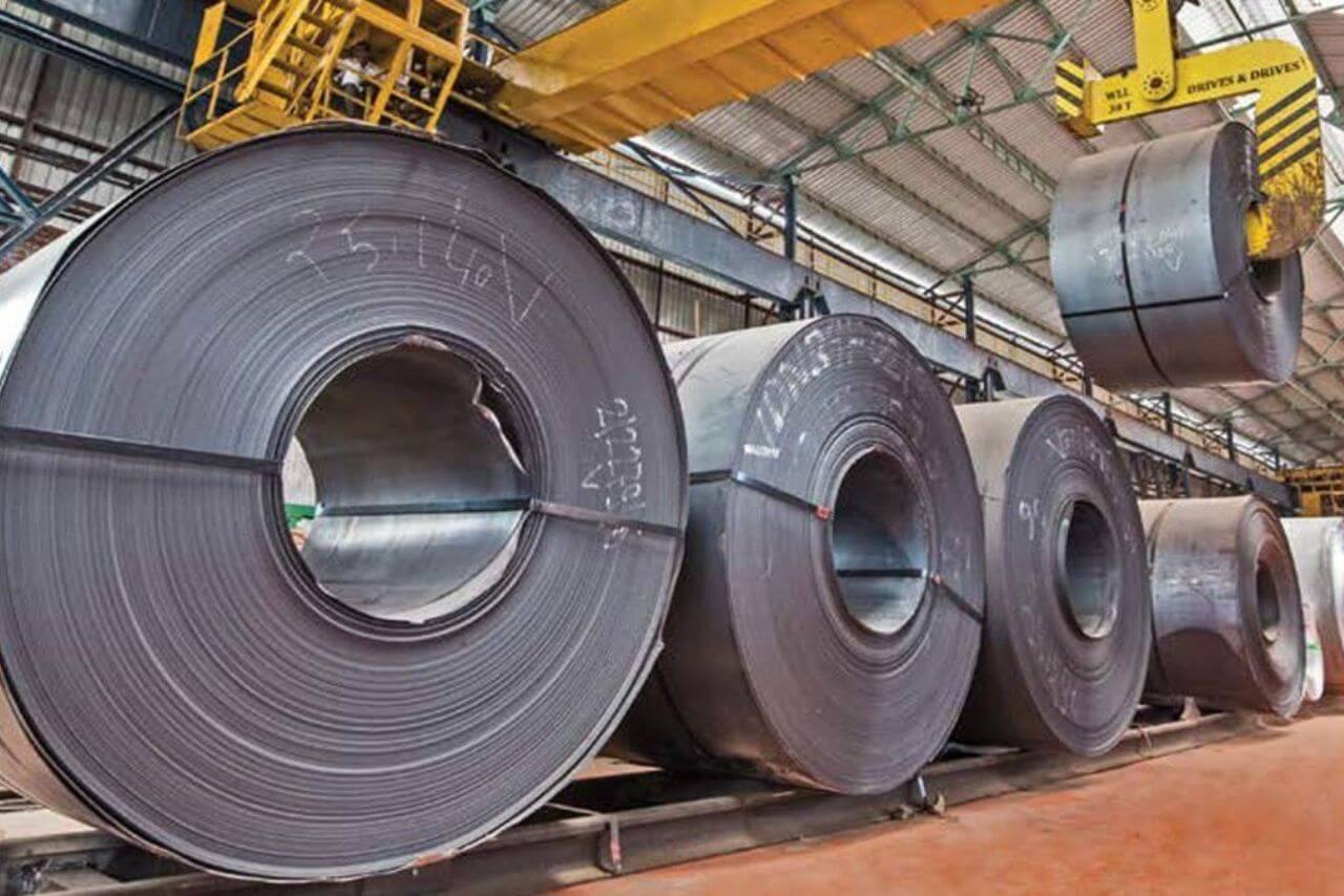 Metal stock secures defence manufacturing licence from Govt, Shares surge by 5%