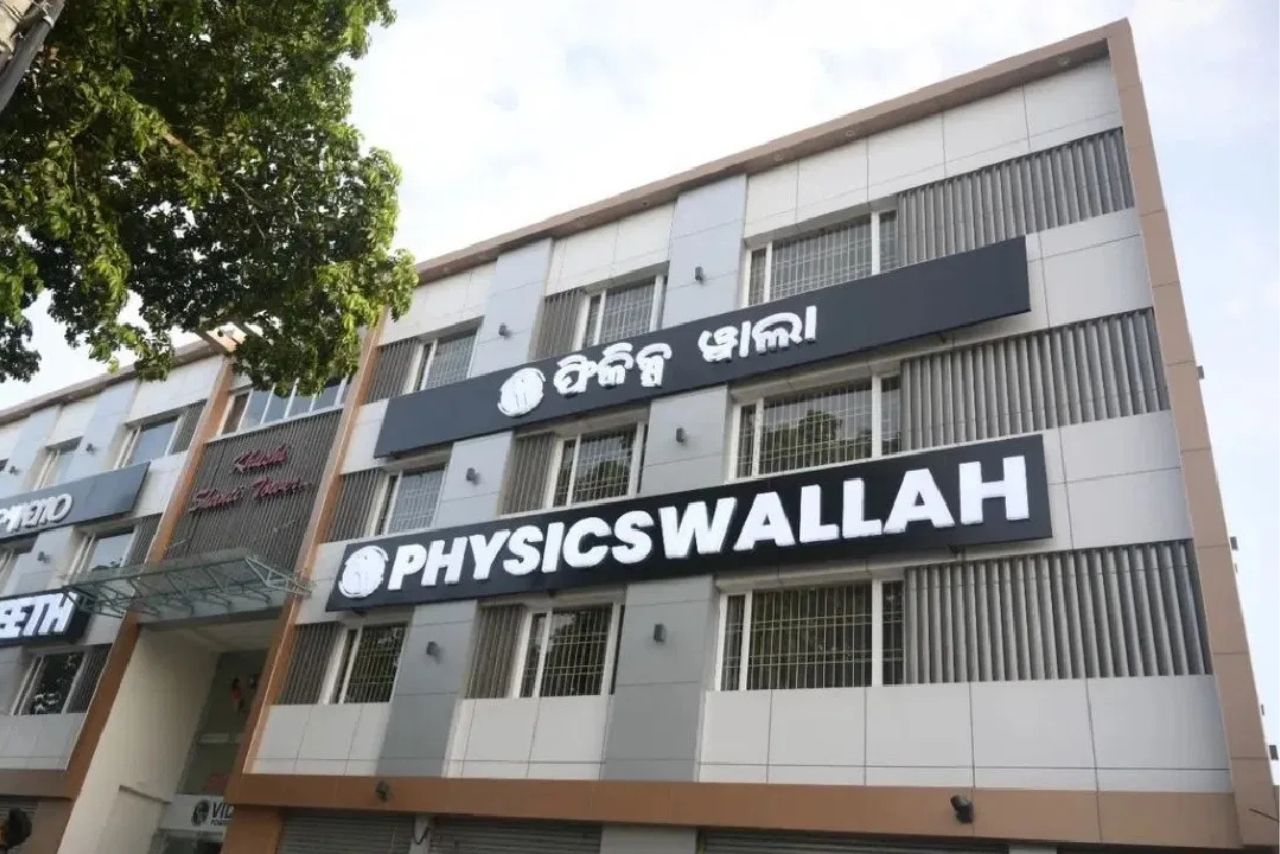 Future Outlook: Physicswallah sees 30% business growth for Q3; Expansion, financials and more