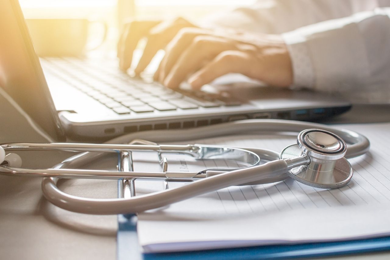 Healthcare stock jumps 7% after it reports 26% YoY revenue growth in Q3