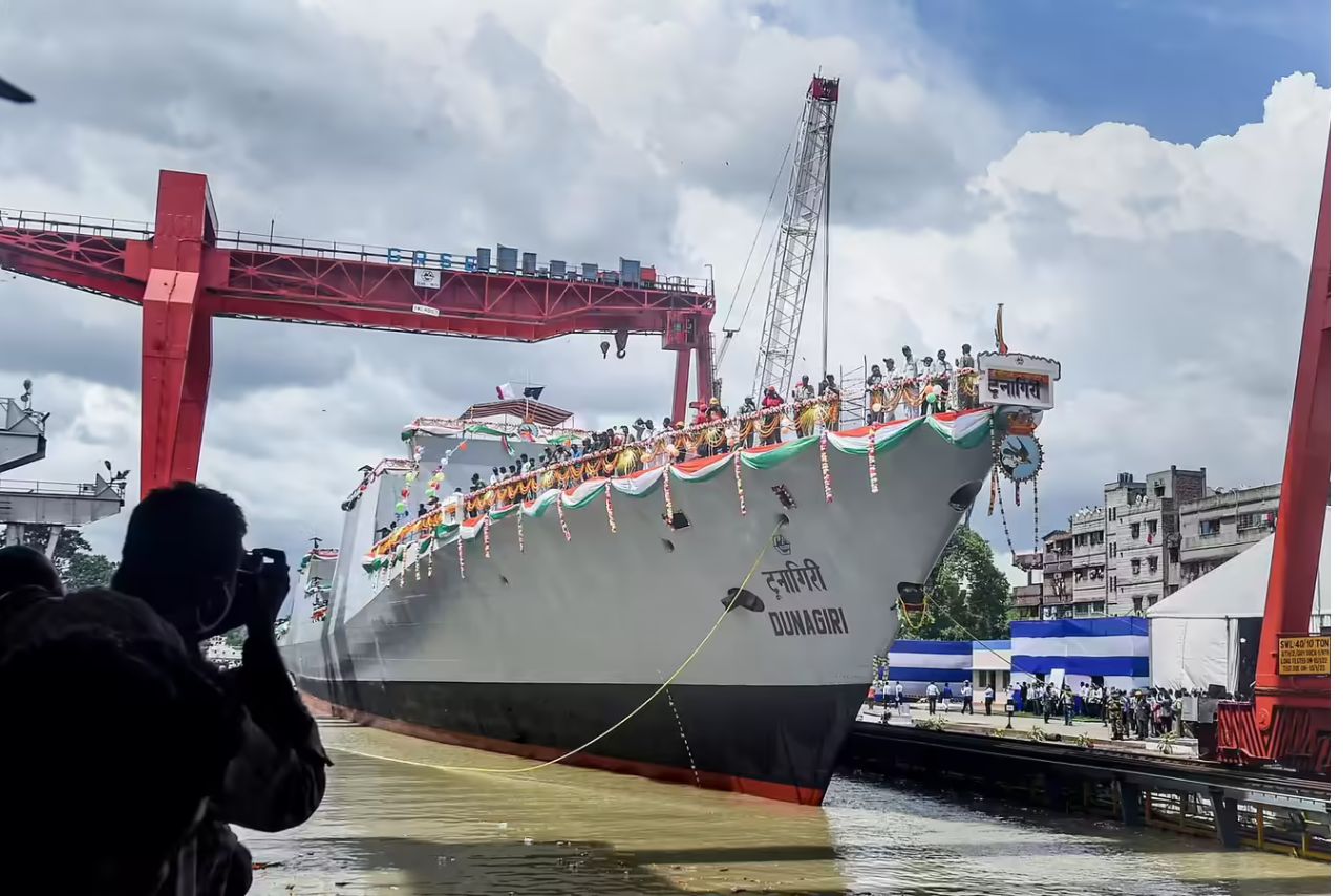 2 Shipping Stocks to Benefit From Oil Supply Disruption Fears in the Strait of Hormuz