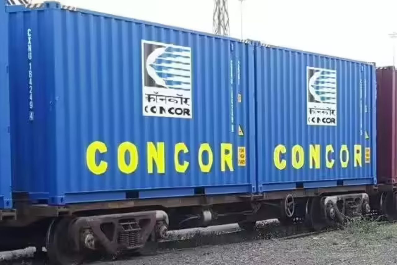 Container Corporation Jumps 2% After It Awards ₹175 Crore Rail Rake Order to Braithwaite & Co 