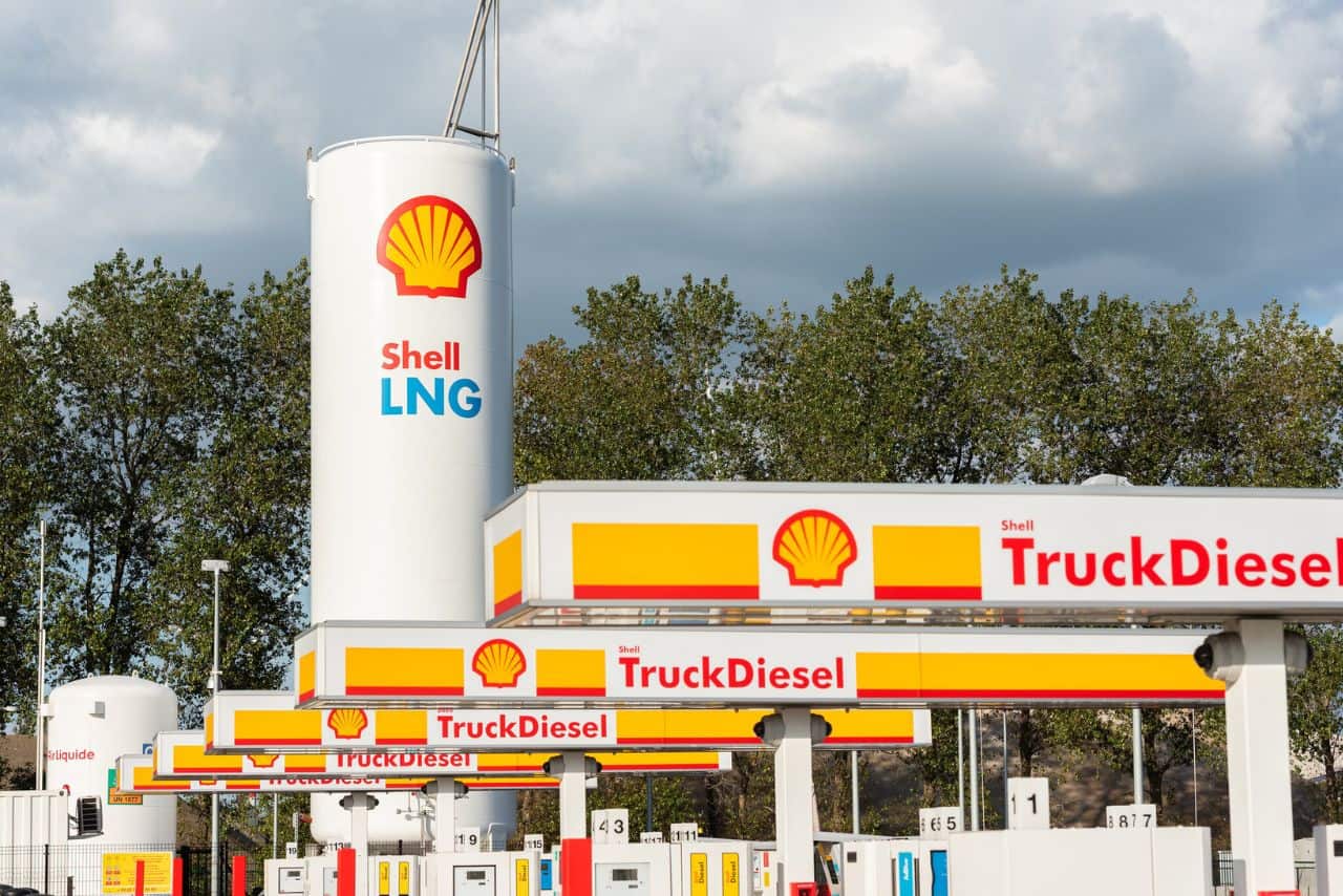 Shell’s Hazira LNG Terminal and Bengaluru Tech Hub to Run on CleanMax Hybrid Power 