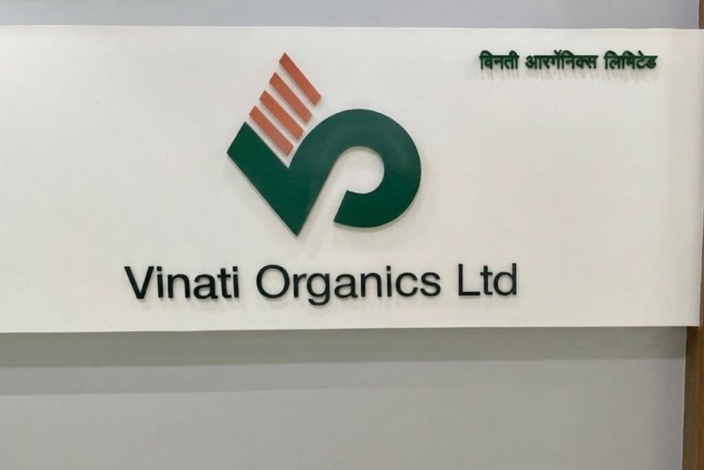Vinati Organics And 4 Other Stocks Trading At RSI Level Below 30