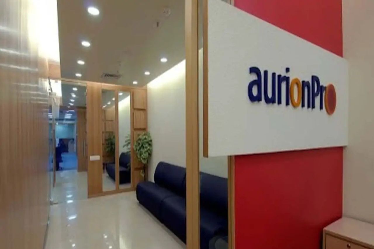 Aurionpro Solutions Profits Jump 22%; Yet Stock Crumbles 11% Intraday
